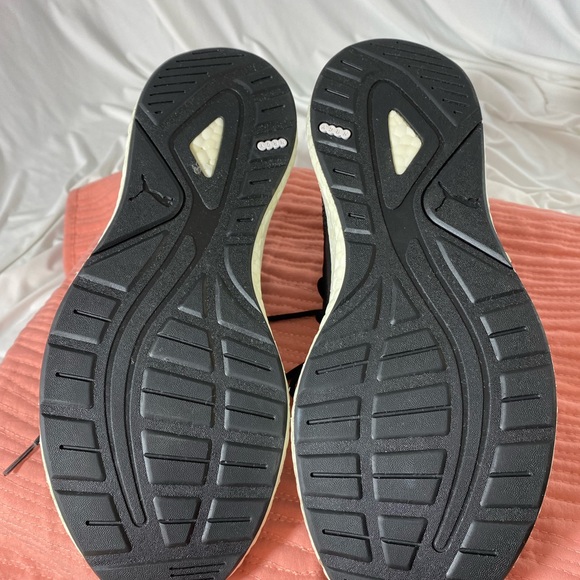 Men’s Puma Nagy Nemo KnitRunning shoe, size 7 - Picture 9 of 9